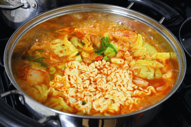 라면이 땡기는 밤 | 인스티즈