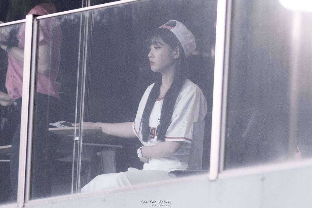 [러블리즈] 아침부터 조금 쌀쌀한 날씨인 것 같아서 지애 | 인스티즈