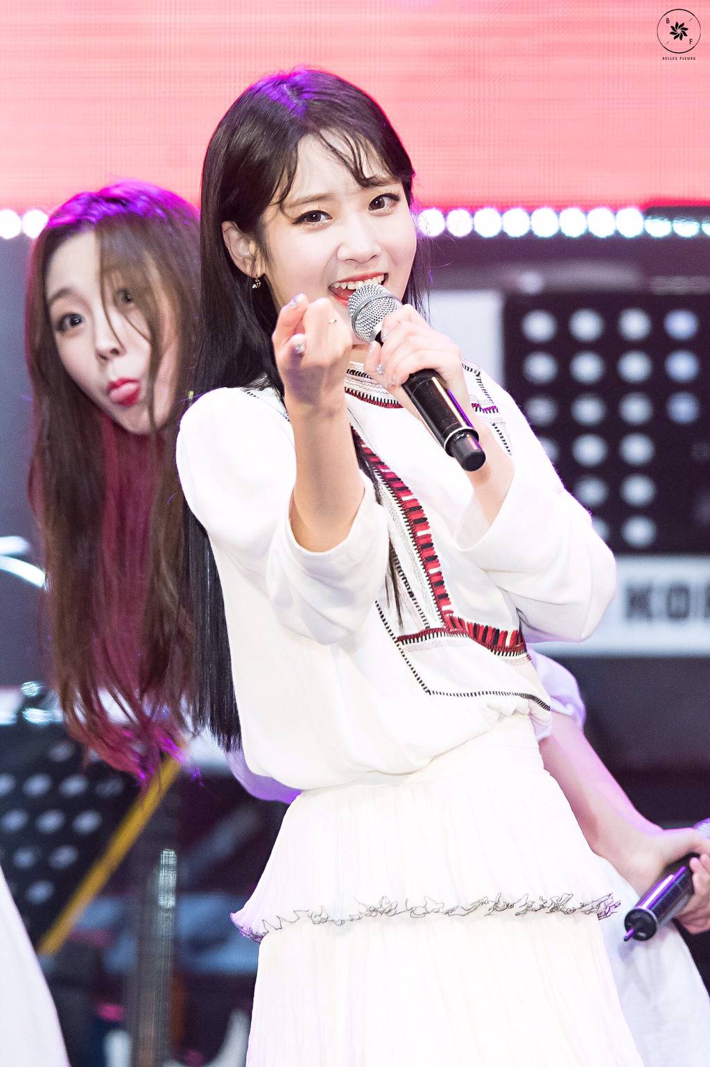 [러블리즈] 아침부터 조금 쌀쌀한 날씨인 것 같아서 지애 | 인스티즈