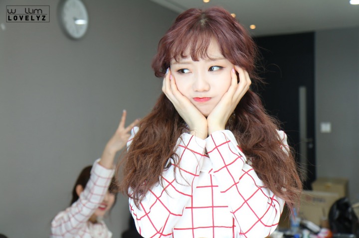 [러블리즈] 긴 연휴를 떠나보내며 강릉에서 학교 기숙사 가는길에 수정이 | 인스티즈