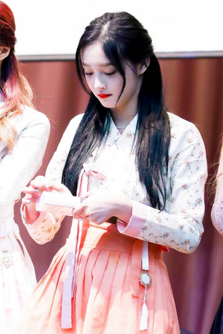 한복입은 프리스틴 결경 | 인스티즈