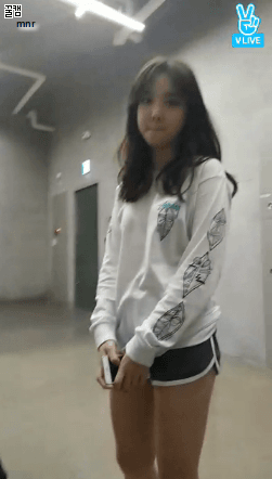 대놓고 쭈구리인 아이돌 | 인스티즈