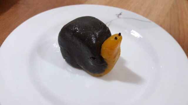 18살 남동생이 만든 송편 | 인스티즈