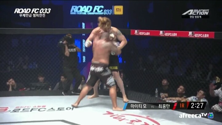 최홍만 vs. 마이티 모 승자.gif | 인스티즈