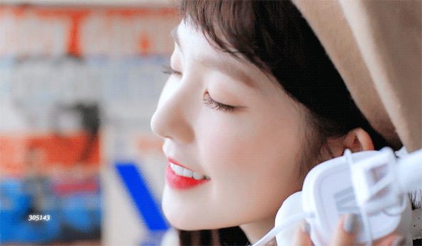 신발 모델 아이린.gif | 인스티즈