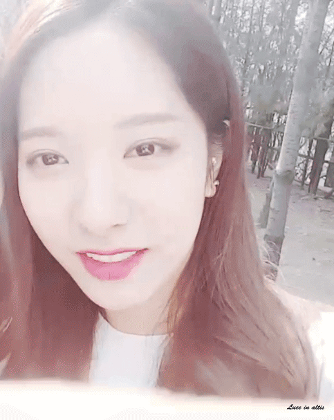 분위기있는 우주소녀 보나 | 인스티즈