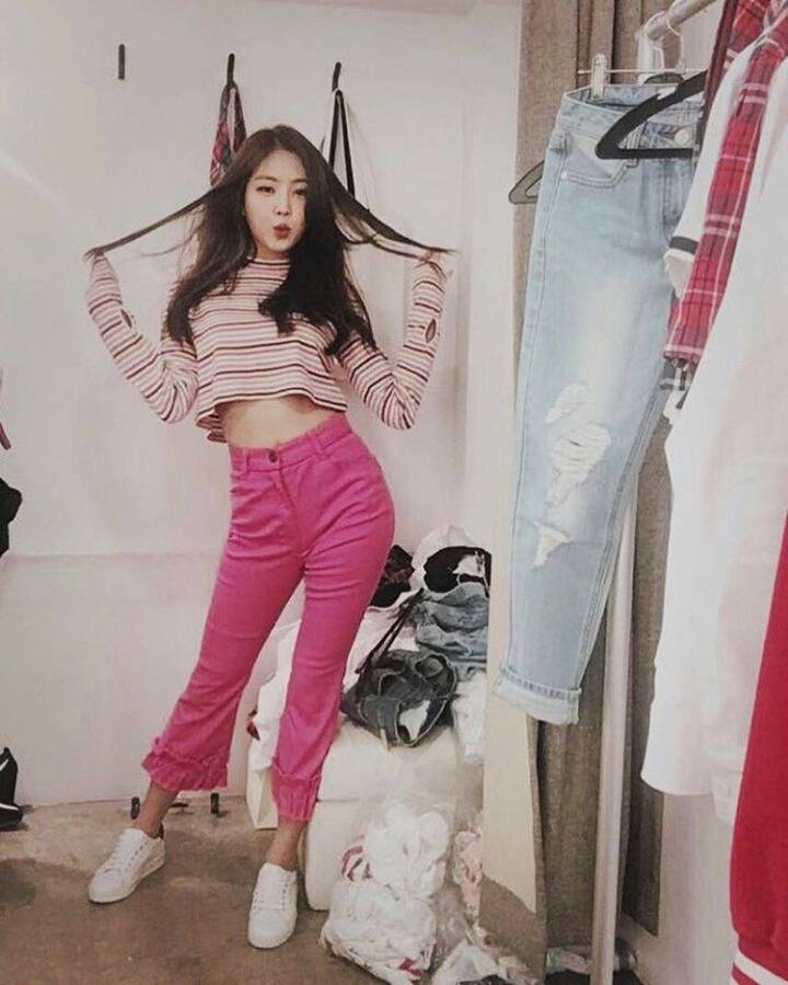 오늘자 에이핑크 손나은 | 인스티즈