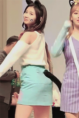 끼부리는 사나.gif | 인스티즈