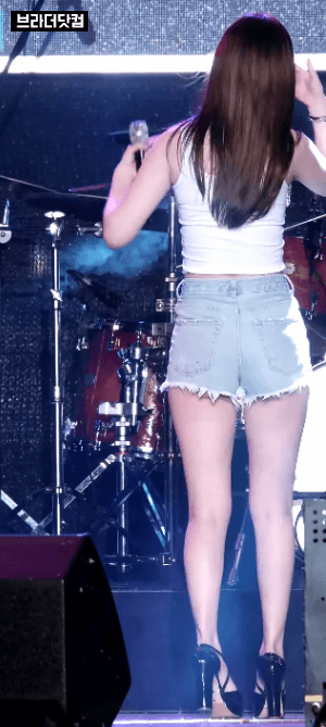 표정이 굉장히 좋은 우희.gif | 인스티즈