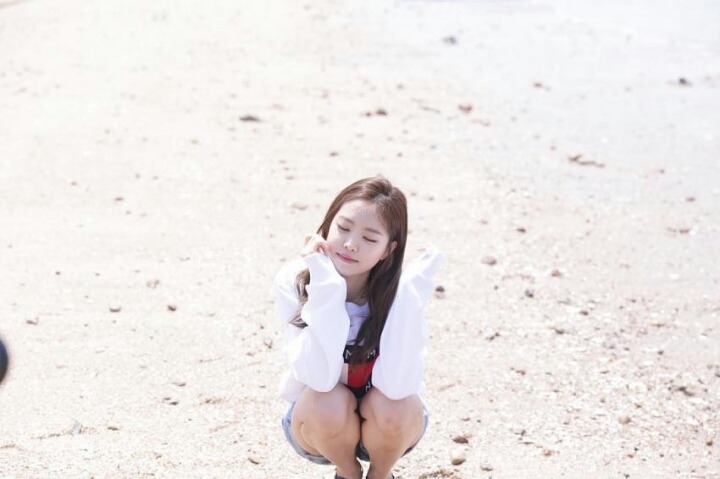 오늘자 에이핑크 손나은 | 인스티즈