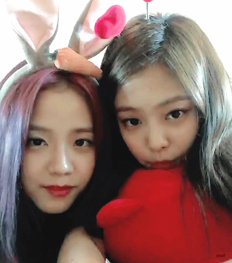 블랙핑크 젠득이와 지츄의 V앱.gif | 인스티즈