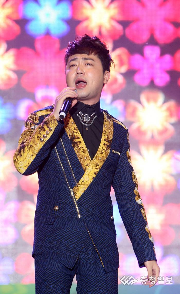 대통령님. 현빈이 왔습니다.jpg | 인스티즈