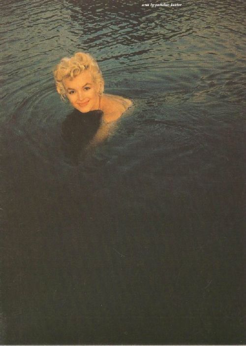 [마릴린먼로] 육감적인 몸매 + 천진난만하고 사랑스러운 얼굴 | 인스티즈