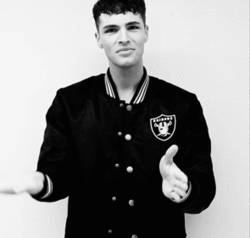 돌체앤가바나 모델들에게 배우는 이탈리안 제스쳐 | 인스티즈