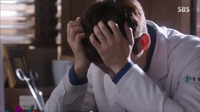 [낭만닥터김사부] 현실과 이상 사이에서 겪는 딜레마 : 박주혁 일병 사망진단서 사건.jpgif | 인스티즈