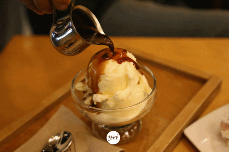 달달한 아이스크림 커피! 아포카토 커피 gifjpg | 인스티즈