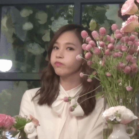 자다 일어난것 같은 미나 | 인스티즈