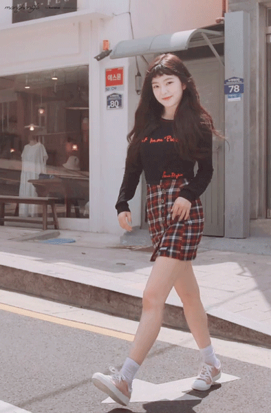 신발 모델 아이린.gif | 인스티즈