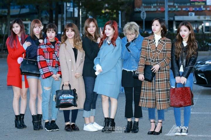 오늘자 트와이스 출근길 | 인스티즈