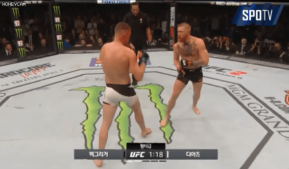 원투에 무너지는 맥그리거.gif | 인스티즈