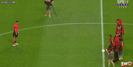 데얀 만나서 너무 기뻐 우는 은하수 양.gif | 인스티즈