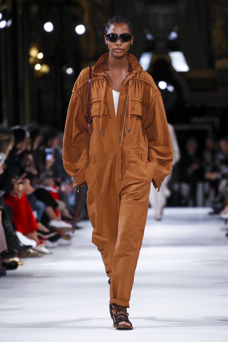 티베트에서 영감받은 스텔라 맥카트니 2018 S/S 컬렉션 | 인스티즈