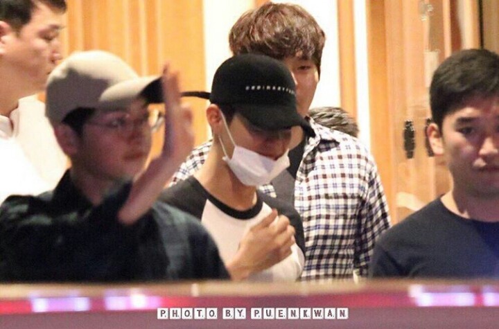 태국에서 송중기&박보검.jpg | 인스티즈