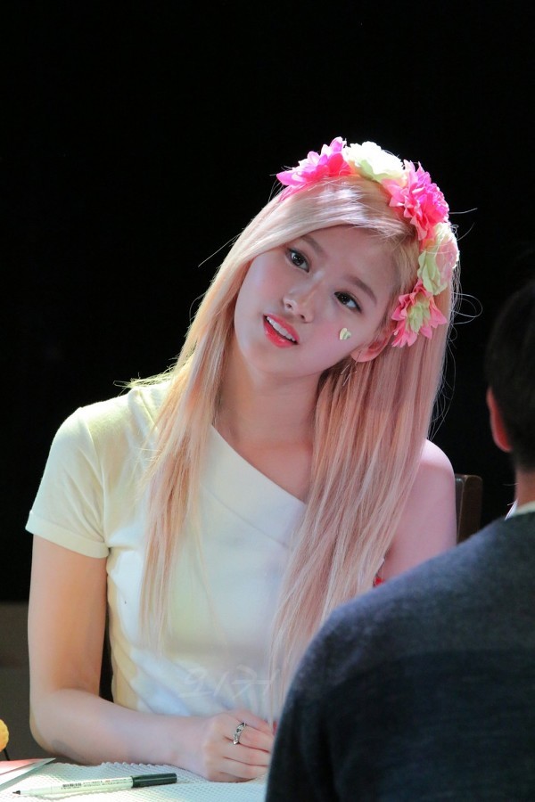 진짜 어떻게 이렇게 이쁘냐? | 인스티즈