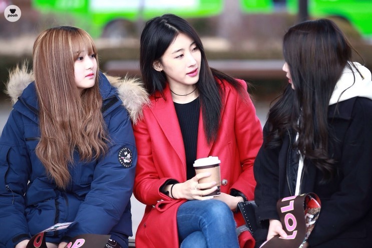 같이 사진 찍힌 나뮤 문현아와 프로듀스 한혜리 | 인스티즈