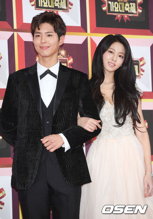 오늘자 박보검&설현 | 인스티즈