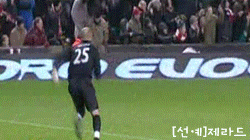 우리는 그를 주말예능의 아버지라 부른다.gif | 인스티즈