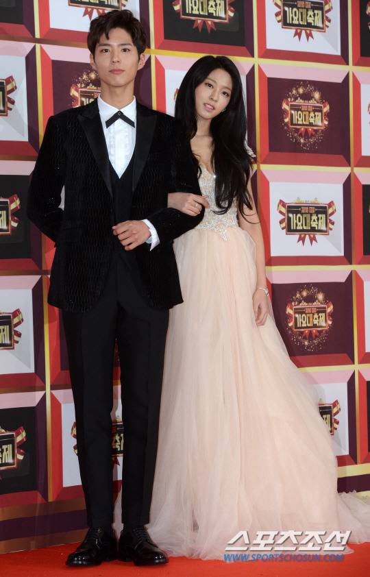 오늘자 박보검&설현 | 인스티즈