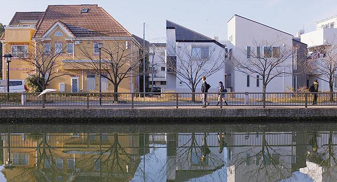 [늑대소녀와흑왕자] 남주가 쓰레기라 생각이 들다가도 와꾸보면 화가 풀리다가도 쓰레기라 생각이 드는 영화 05 | 인스티즈