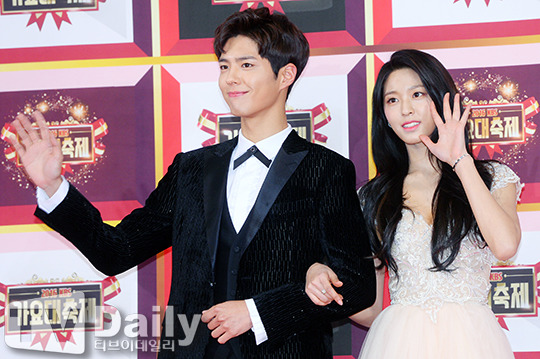 오늘자 박보검&설현 | 인스티즈