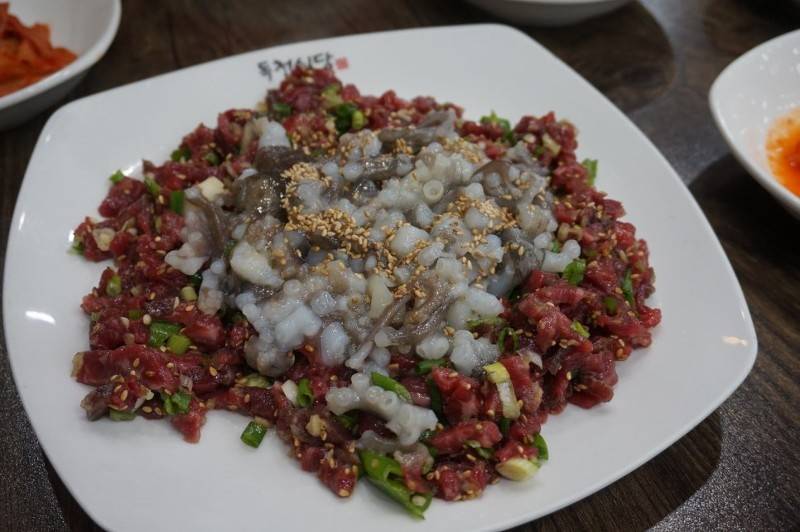 [낙지육회탕탕이] 솔직히 호불호 갈려도 이상하지 않는 낙지육회탕탕이 | 인스티즈