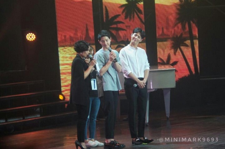 태국에서 송중기&박보검.jpg | 인스티즈