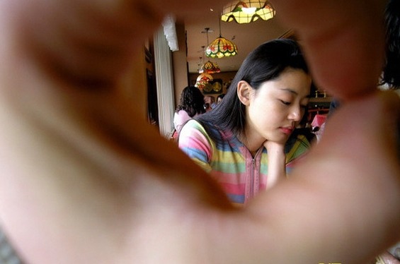 실제 커플 느낌 200％ 나게 사진 찍은 영화 속 커플 | 인스티즈