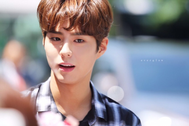 오늘자 박보검 | 인스티즈