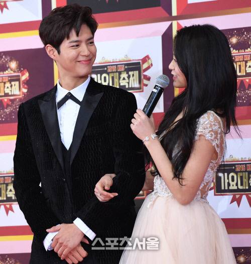 오늘자 박보검&설현 | 인스티즈