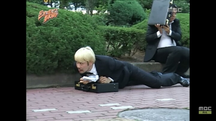 [무한도전] 잠복하다가 어이없어서 빵 터진 유재석ㅋㅋㅋㅋ | 인스티즈