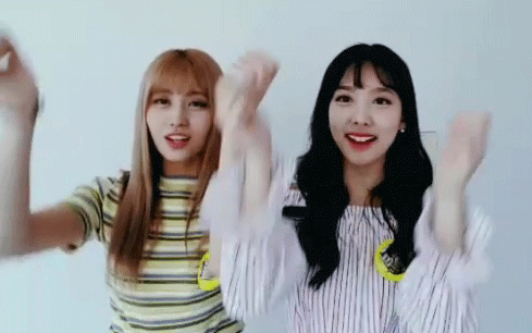 [트와이스] 자기의 주먹이 무서운 나연 | 인스티즈