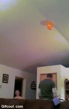 등짝스매싱 당하는 방법.gif | 인스티즈