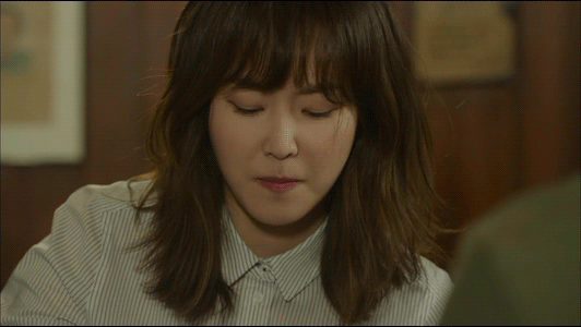 제육먹방하는 서현진.gif | 인스티즈