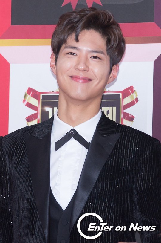 오늘자 박보검&설현 | 인스티즈