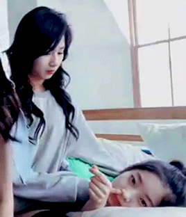 장난꾸러기 사나.gif | 인스티즈