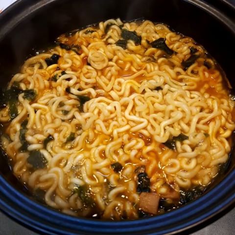 열기가득! 뜨끈뜨끈한 라면 gifjpg | 인스티즈