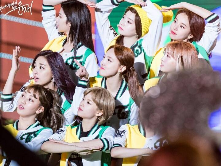 주말 상암 DMC & 부산 ASF 뛴 트와이스(50장 주의) | 인스티즈