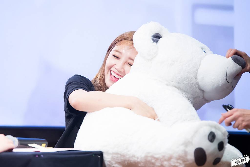 습관적으로 괴롭히는 은지 | 인스티즈