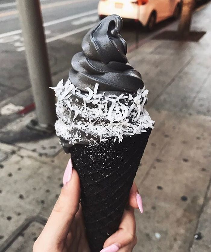 맛이 궁금한 블랙 아이스크림.jpg | 인스티즈