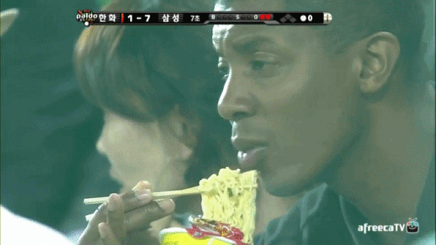 진라면 최고의 모델.gif | 인스티즈